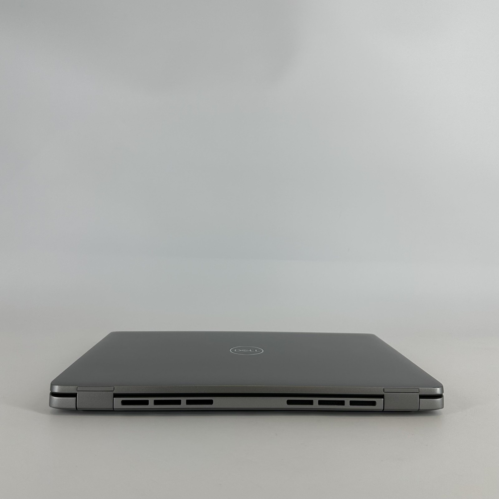 Dell Latitude 5450 14 Gray FHD 1.7 GHz Ultra 7 165U 16GB 512GB SSD-Very Good