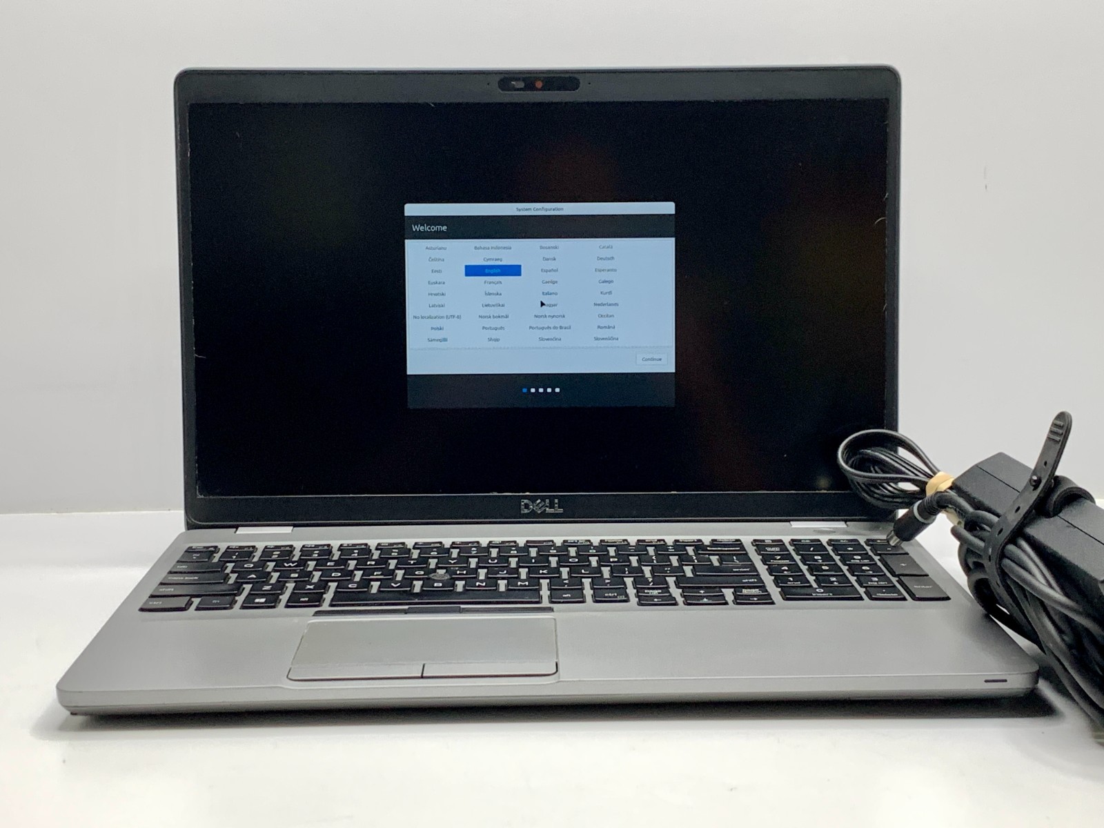 Dell Latitude 5511 | i7-10850H | 16GB RAM | 256GB NVMe | LINUX | READ