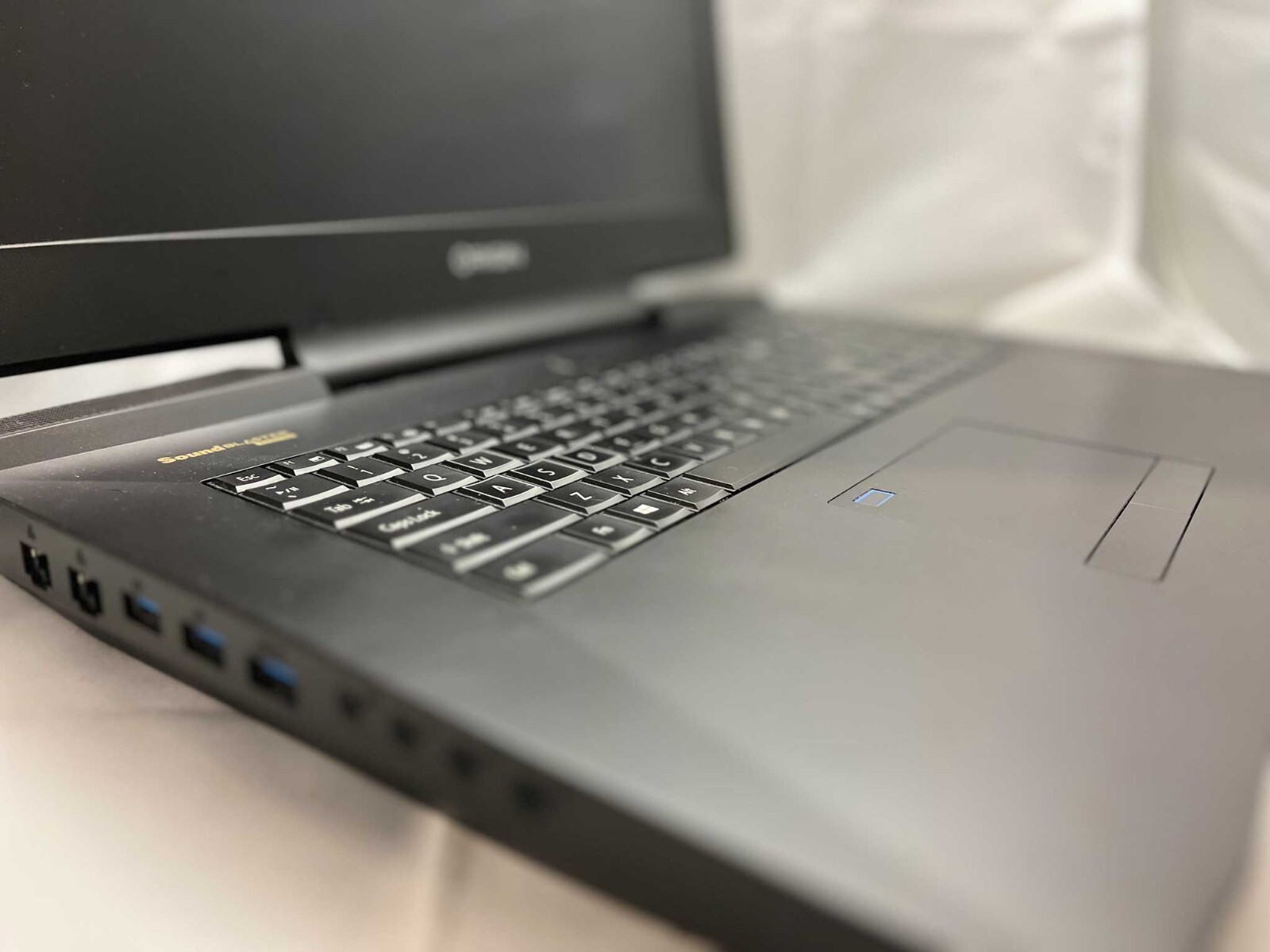 Origin Laptop EON17SLX 1080P GSYNC 17.3 – Black color