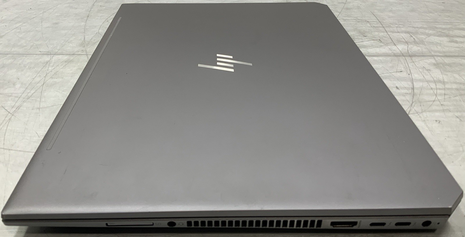 HP ZBook Studio G5 15.6″ – i7-8750H 32GB RAM, 512GB SSD, P1000, W10Pro