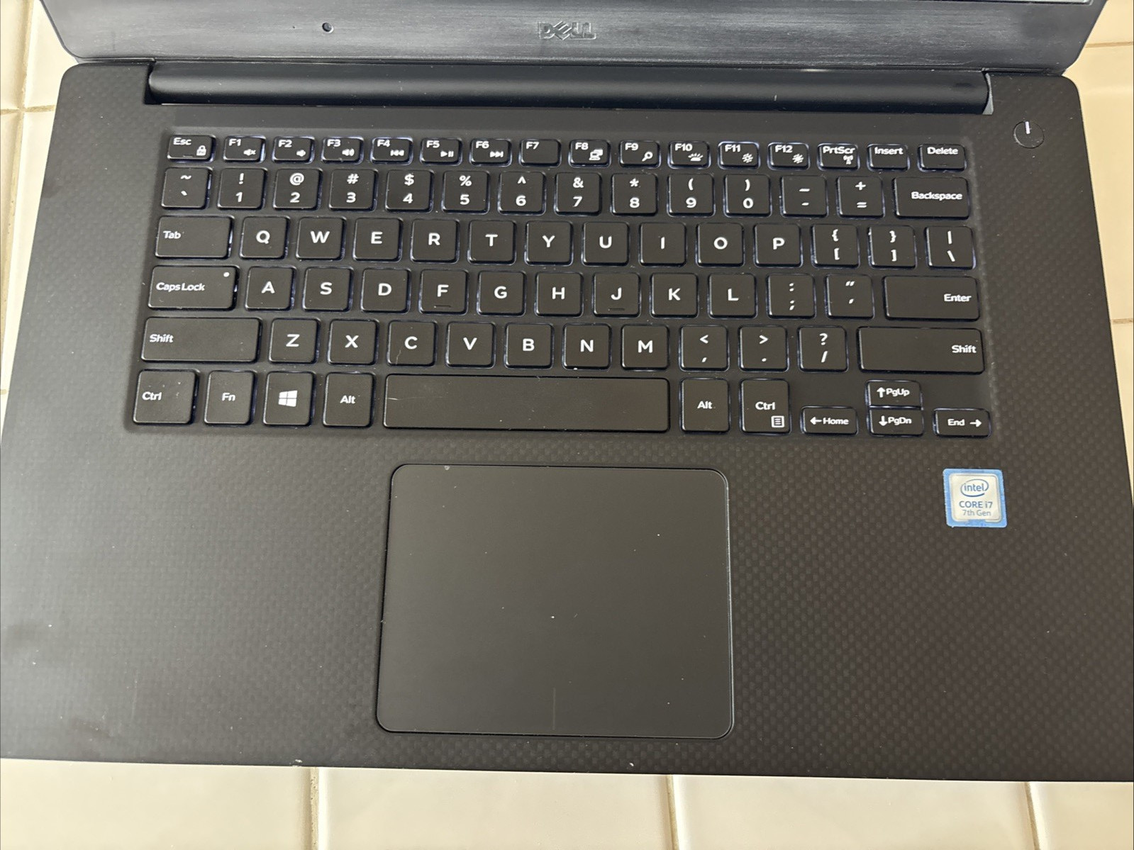 Dell XPS Precision 5520 Bus. Laptop 15.6” FHD i7-7700HQ 1TB SSD 32GB ram 10 PRO