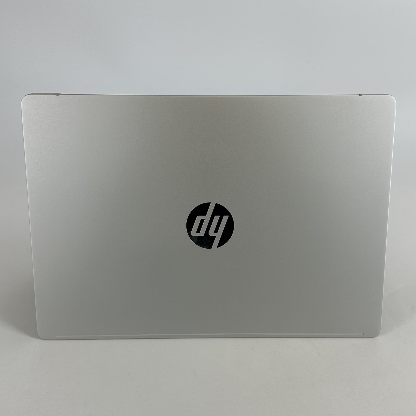 HP OmniBook 5 14 Glacier Silver 2K 3.2 GHz X Plus 16GB 1TB SSD Excellent
