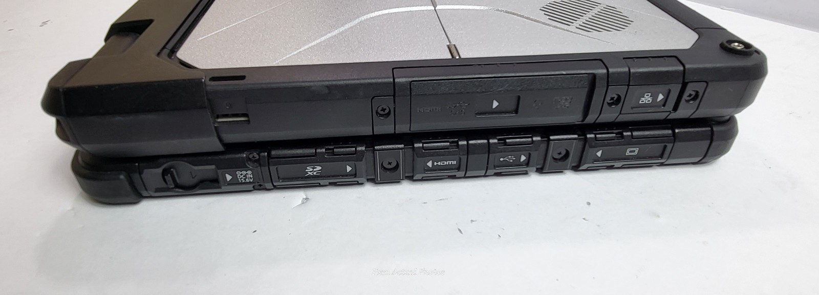 Panasonic Toughbook CF-33 12.1″ Touch i7-7600 16GB 256GB 2410 Hours LTE /Gps