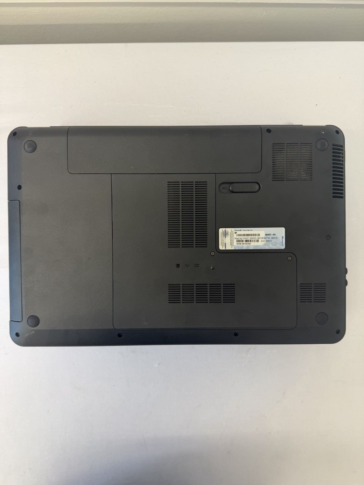 HP Pavillion g6-1c62us Laptop – Good Screen – AMD A4-3300M – Read Des