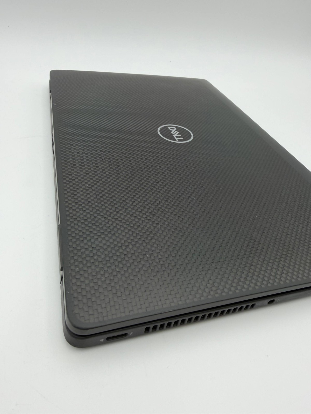 Dell Latitude 7320 13.3″ FHD Intel Core i7-1165G7 16GB 256GB NVMe Backlit Win11p