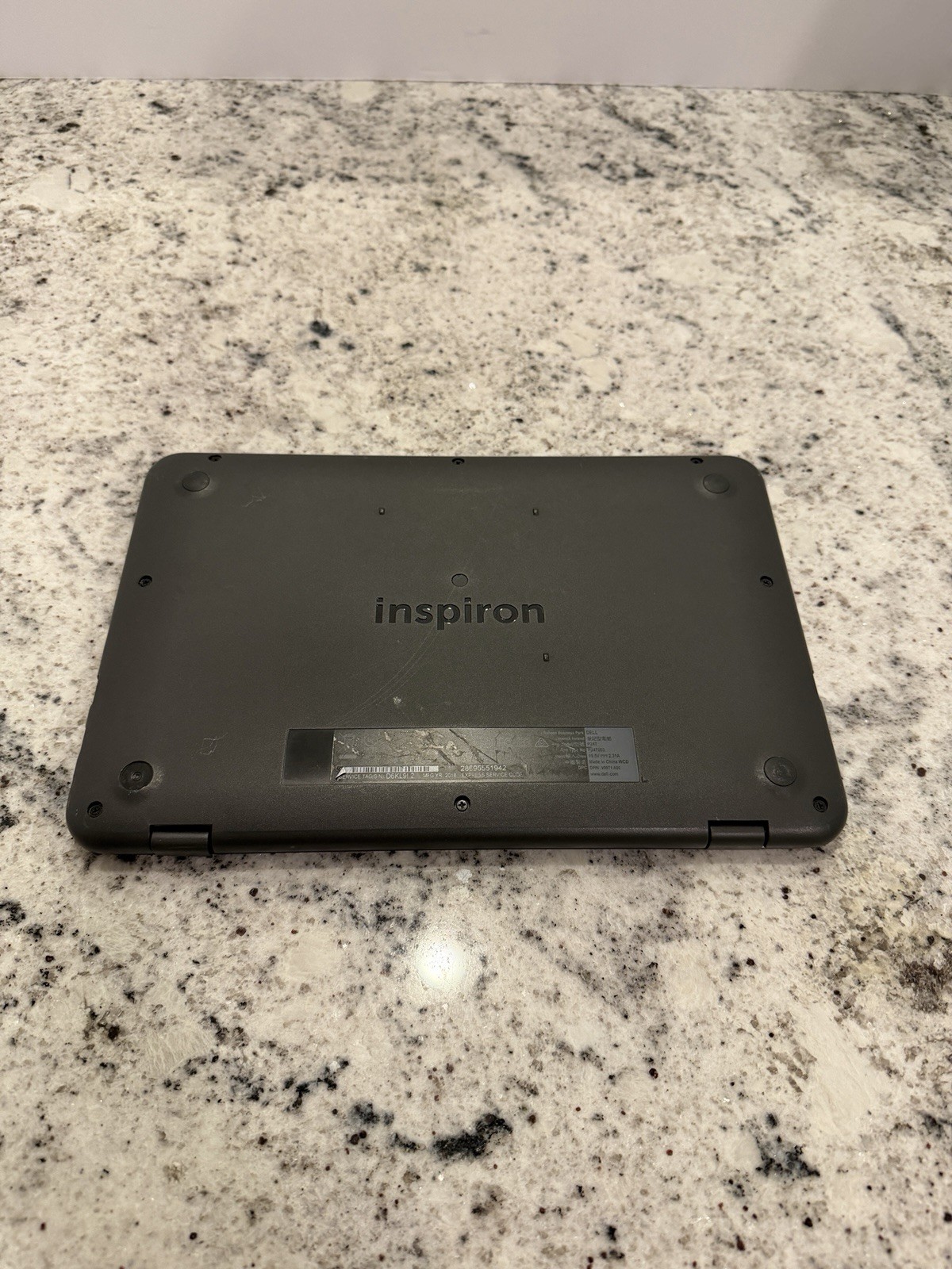 Dell Inspiron 11 3180 P24T003 Laptop AMD A6 4GB For Parts w Charger