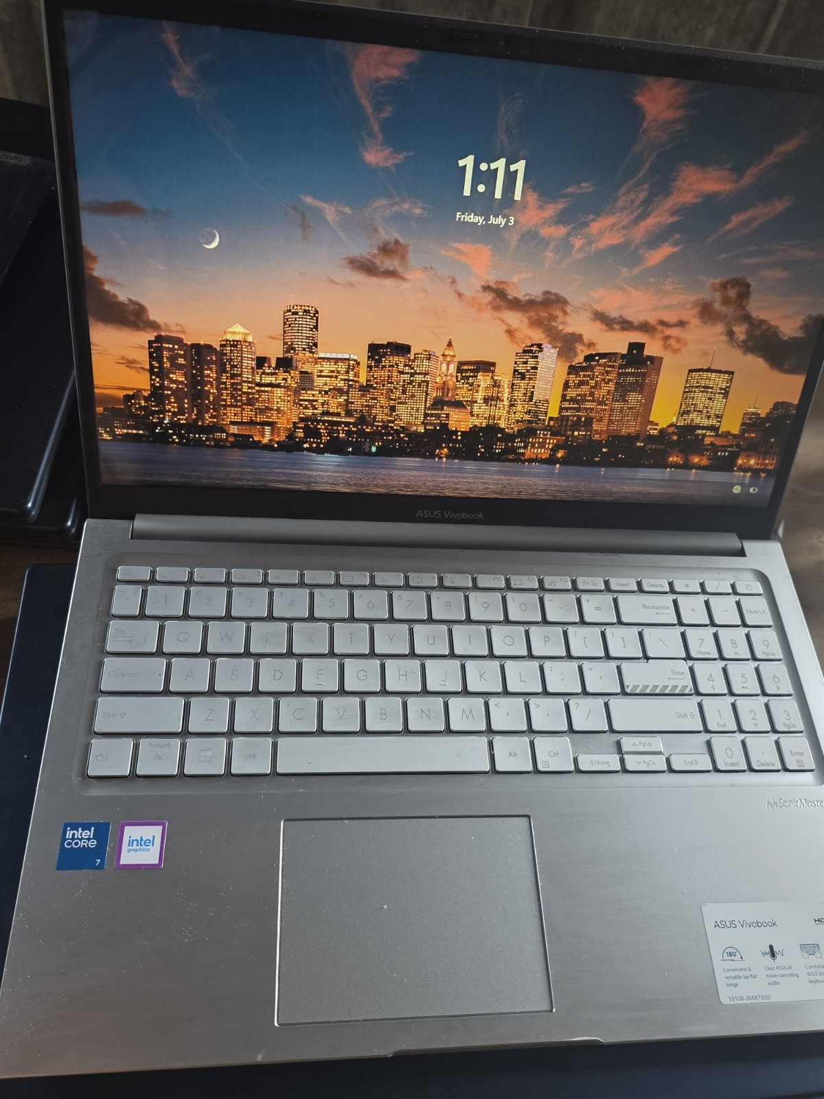 ASUS Vivobook 15.6″ Laptop Intel Core 7 150U 16GB 1TB Win111h Good