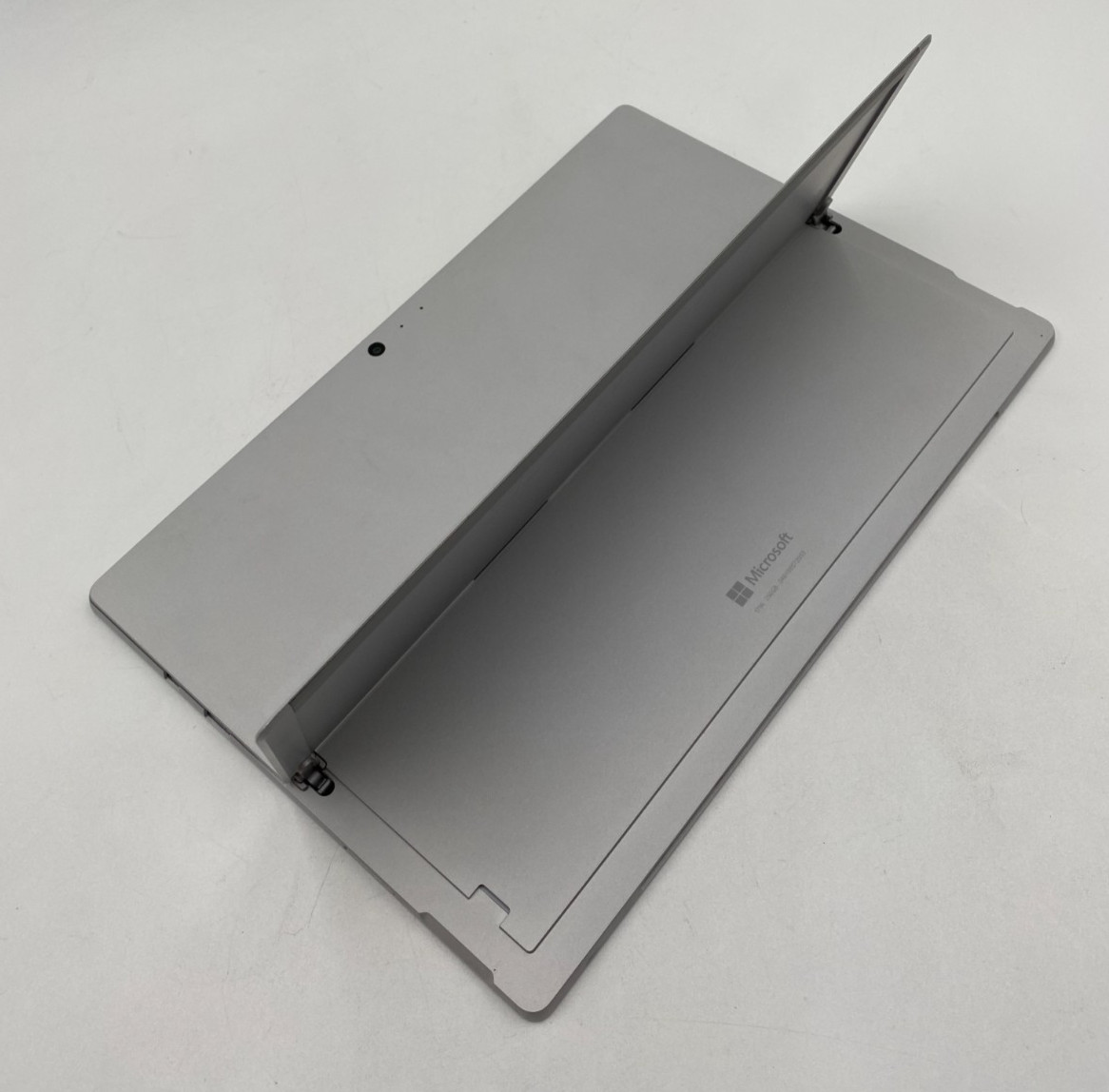 Microsoft Surface Pro5 1796 Tablet i5-7300U 4/128GB SSD DDR3 Silver FAIR/S2/READ