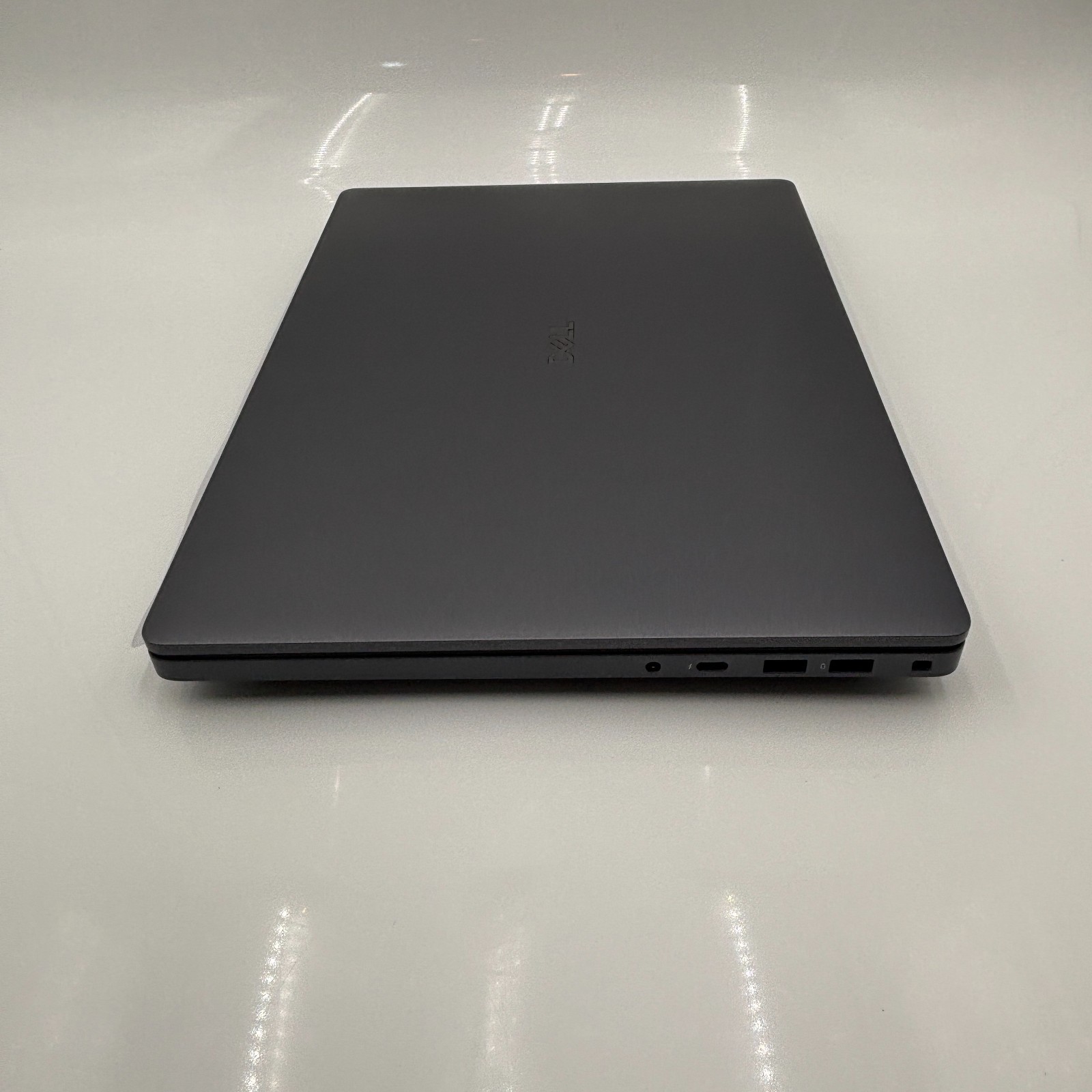 Dell Pro Max 16 Plus 16″ Ultra Core 9-285HX 64GB/1TB SSD Nvidia RTX Pro 4000 BW