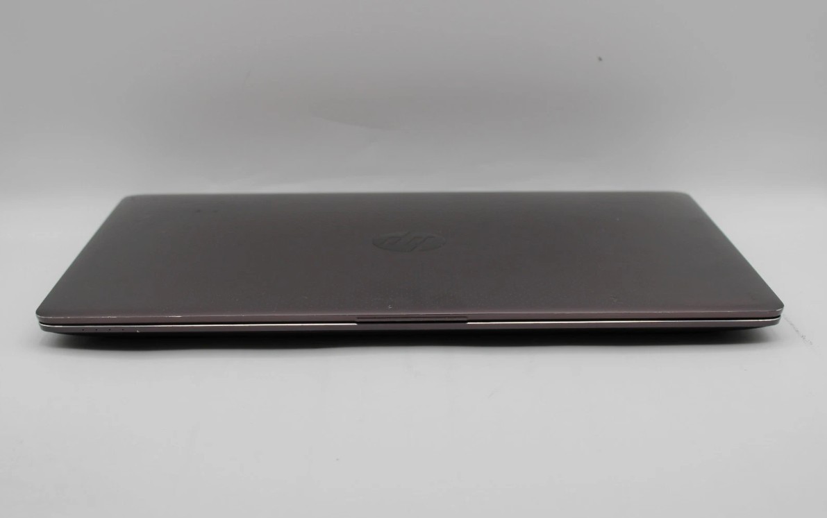 HP ZBook Studio G3 – i7 – 16GB RAM – SSD 256Gb – Win 11 Pro [USED]