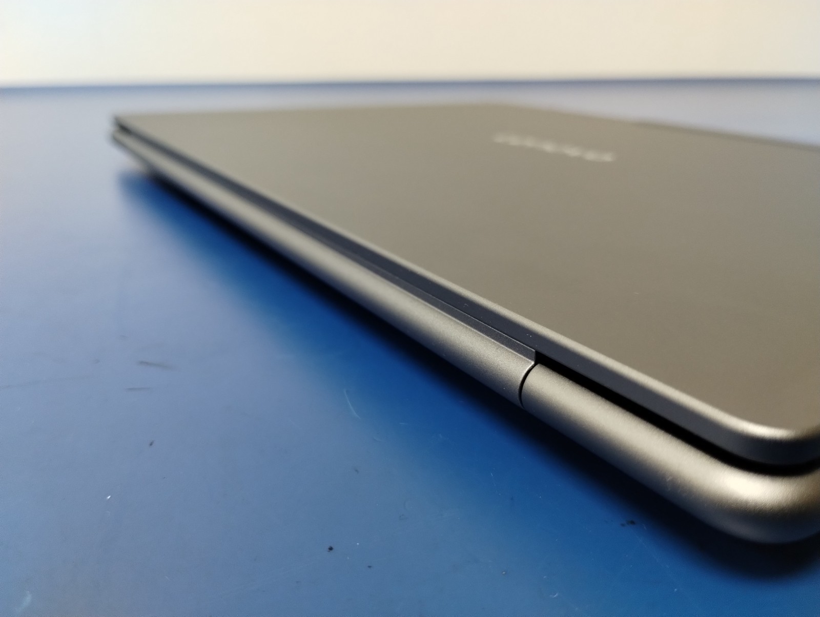 Lenovo Slim 7 14ILL10, Intel Core Ultra 7 258V, 2.20 GHz, 32 GB RAM, 1 TB NVMe