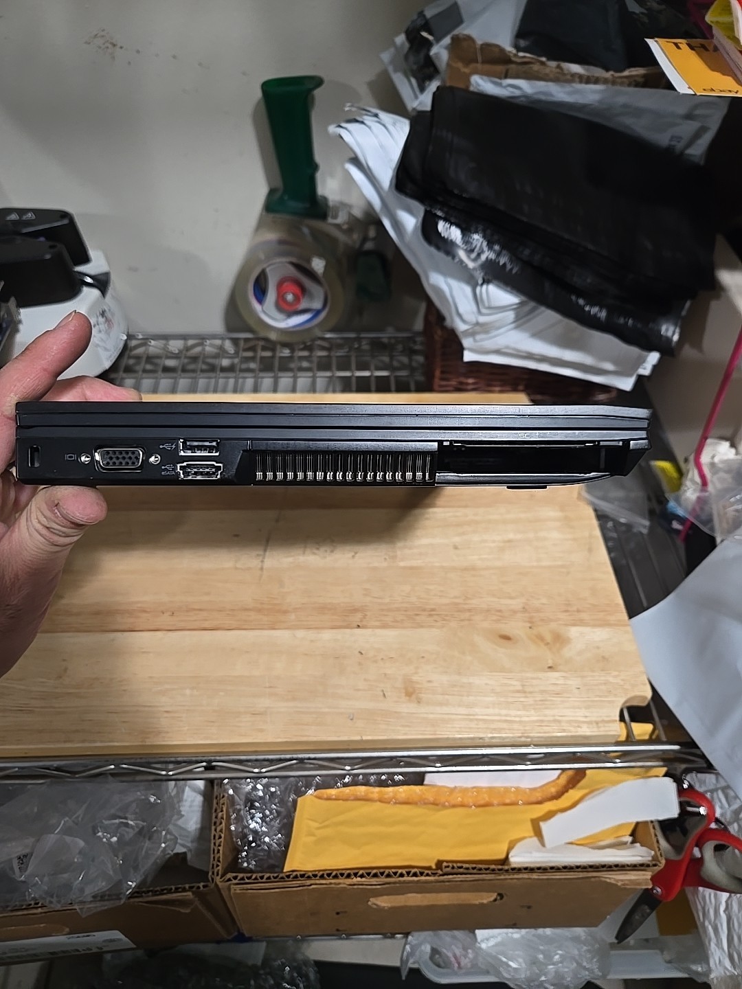 Dell Latitude E6400 Intel Core 2 Duo T9600 2.8 GHz 4GB RAM – Parts Not Tested