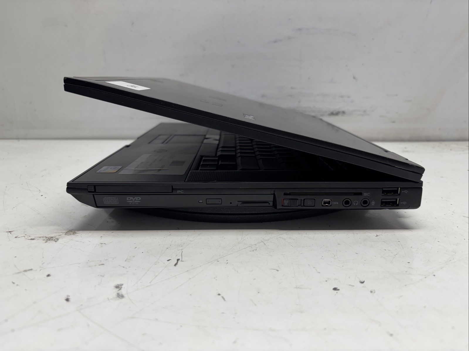 Dell Latitude E6500 Intel Core 2 Duo P8600 2.4GHz 4 GB NO HDD