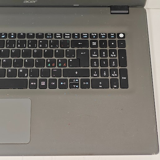 Acer Aspire E5-722G-87RL Laptop – AMD A8-7410, Radeon R5, 8GB RAM