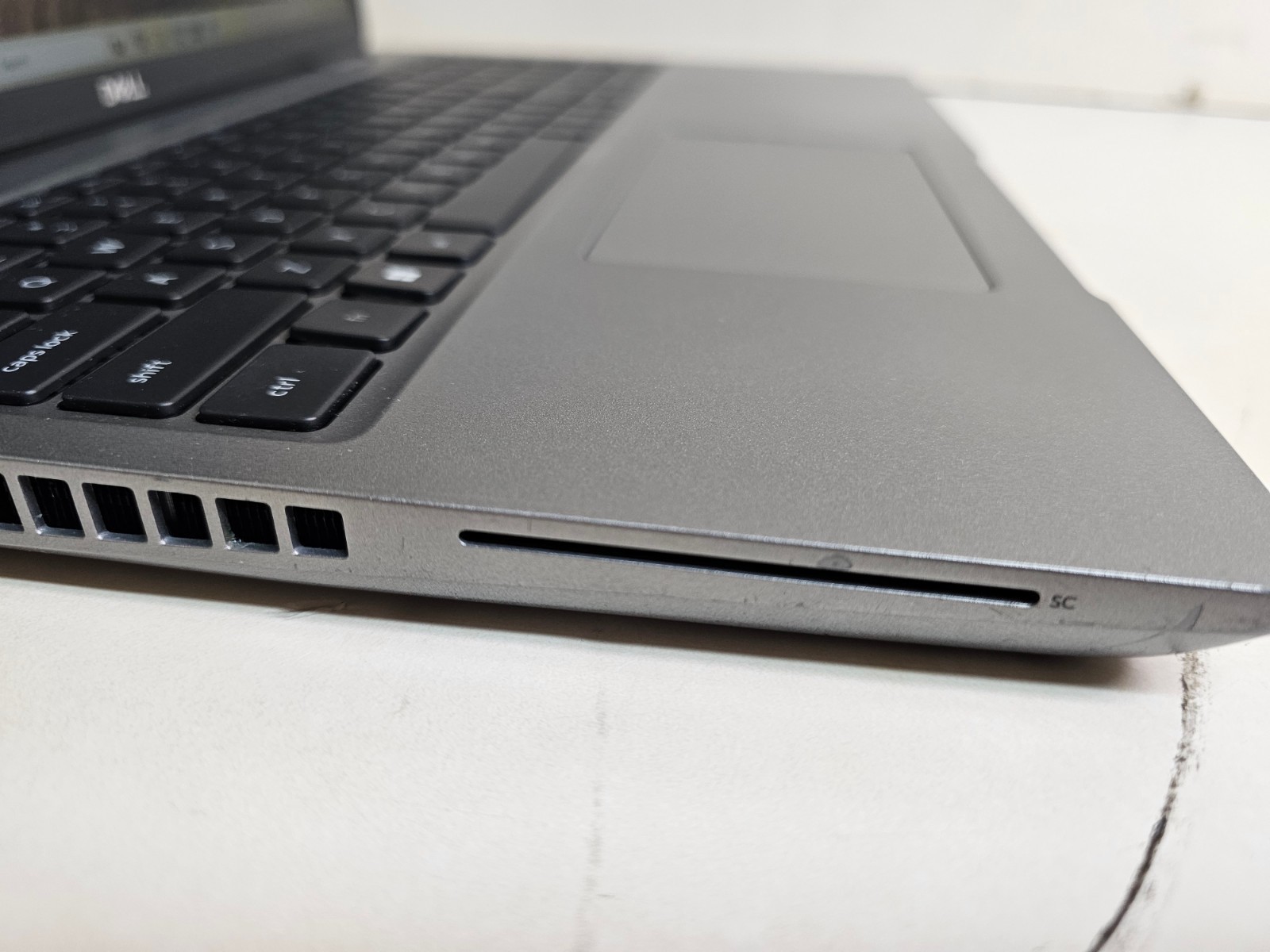 Dell Latitude 5531 Laptop – i5-12600H 8GB 256GB NVMe SSD AX211 Webcam 15.6″ 1