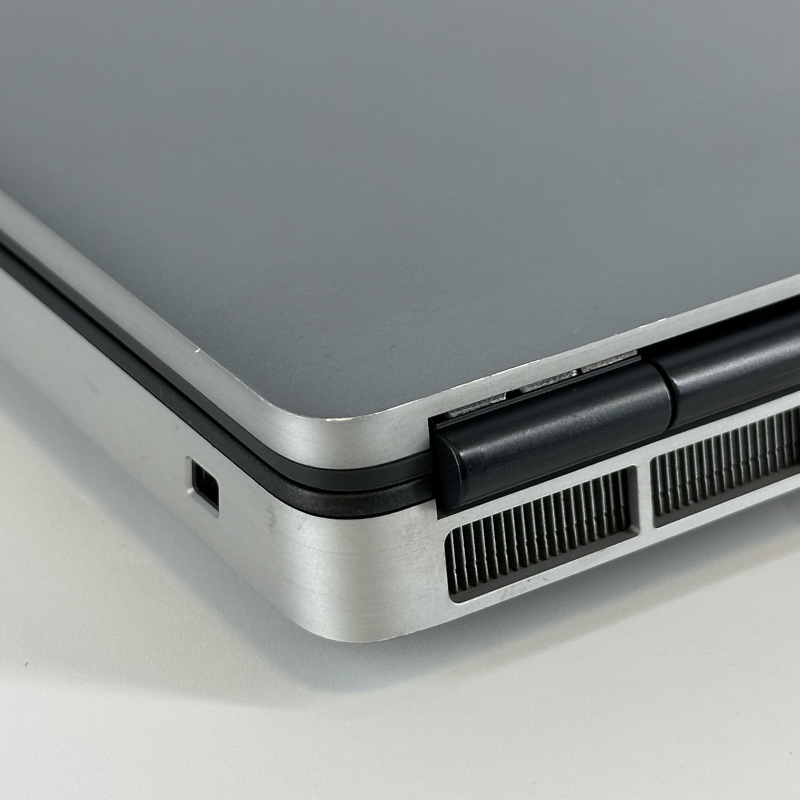 Dell Precision 7560 15.6 FHD i9-11950H 2.60GHz 32GB 1TB SSD RTX A2000 Good