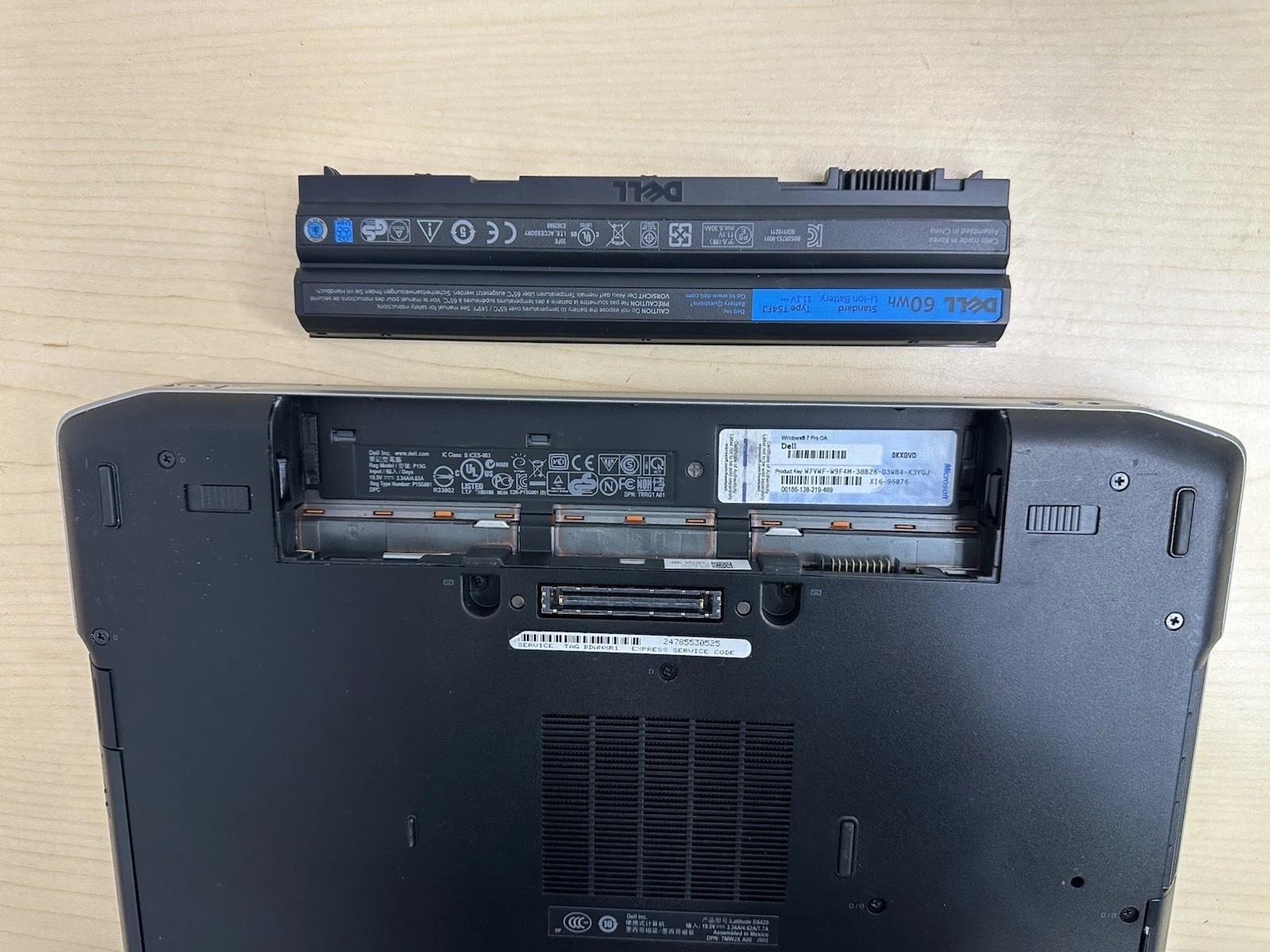 Dell Latitude E6420 Core i5-2520M 8GB RAM No Charger For Parts Or Repair