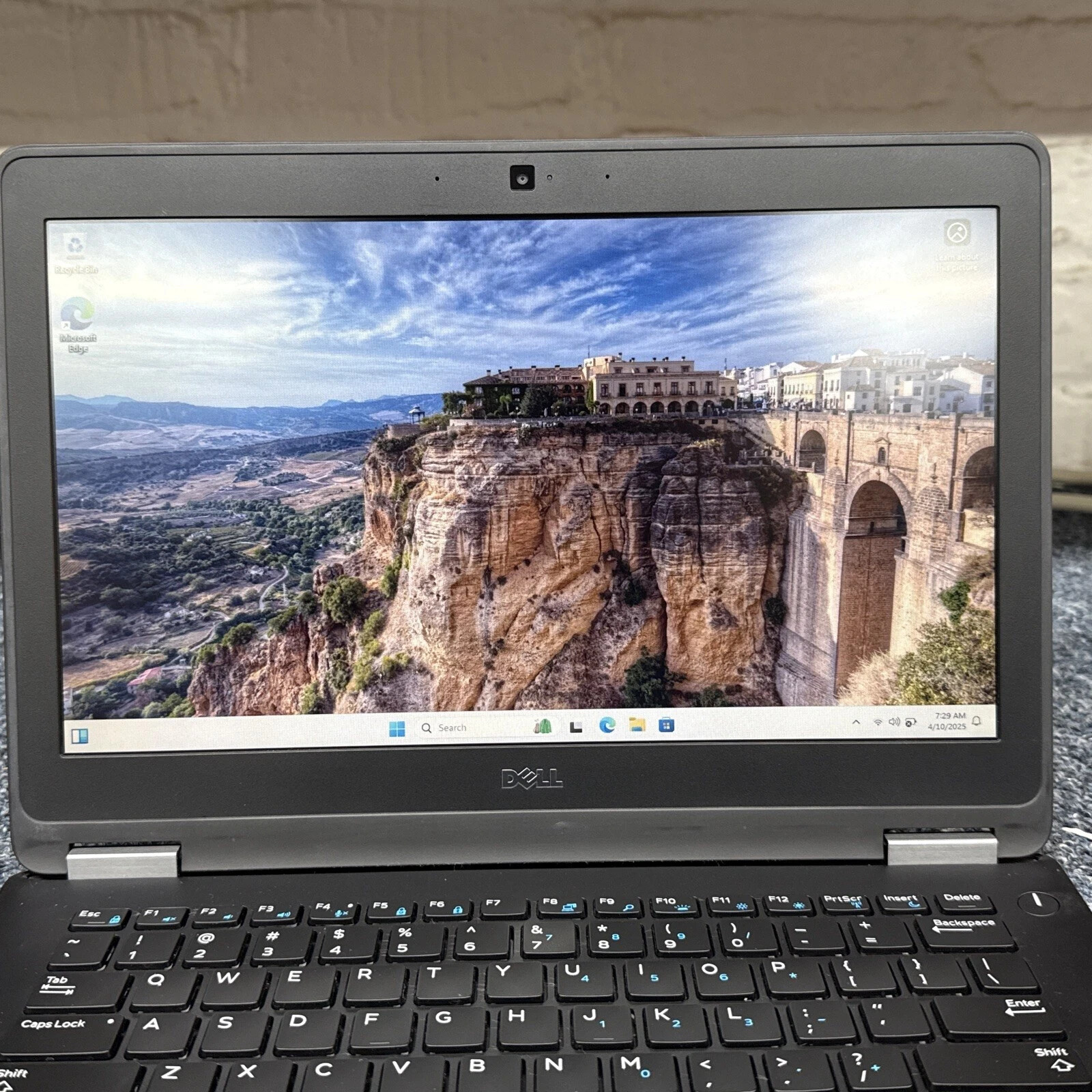 Dell Latitude E7270 12.5″ Core i5 6300U 2.4GHz 16GB RAM 512GB SSD Win 11 Pro