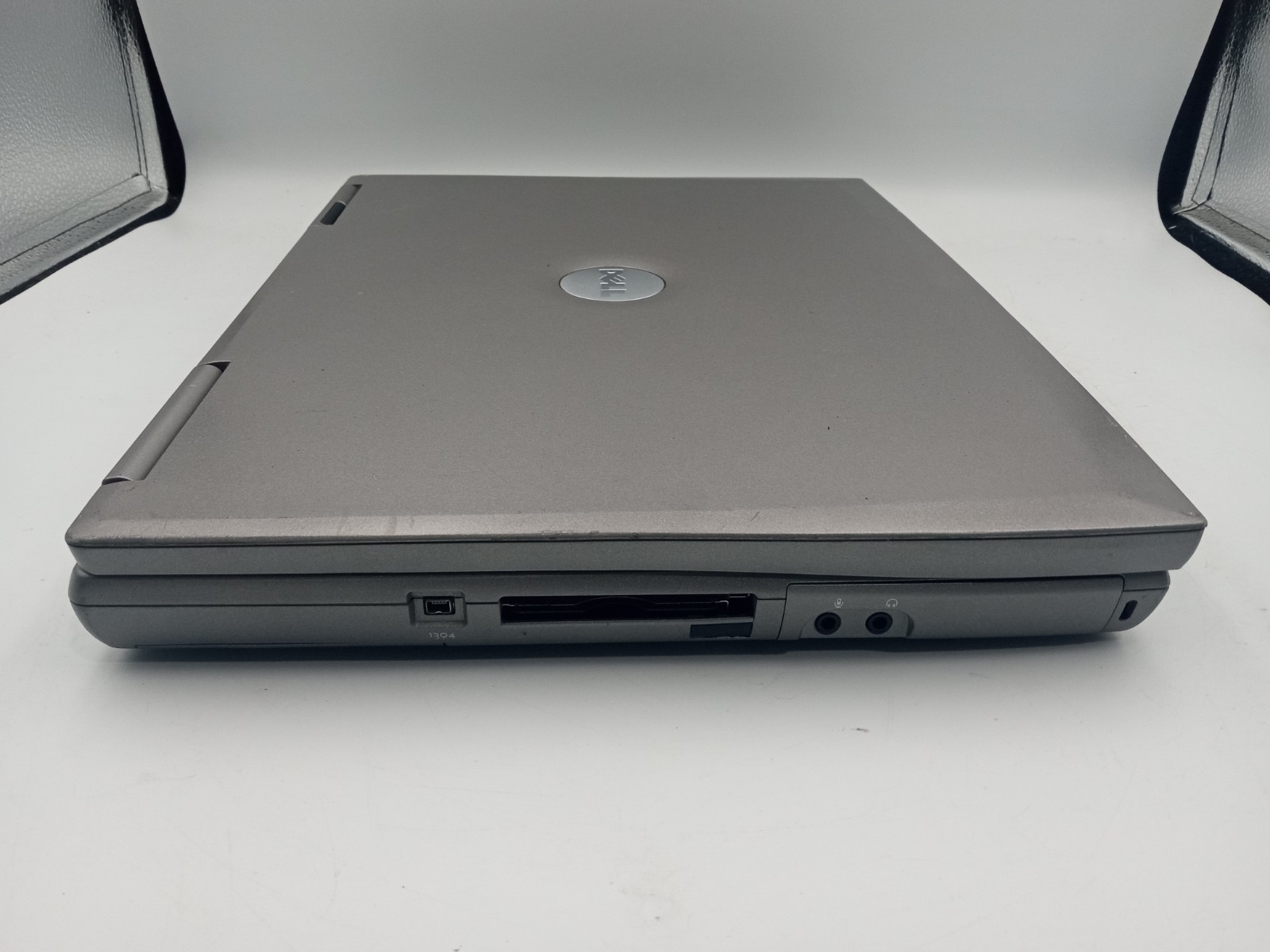 Dell Latitude D800 Pentium M 1.7GHz 1GB RAM 80GB HDD WinXP FX5200 – READ -RR