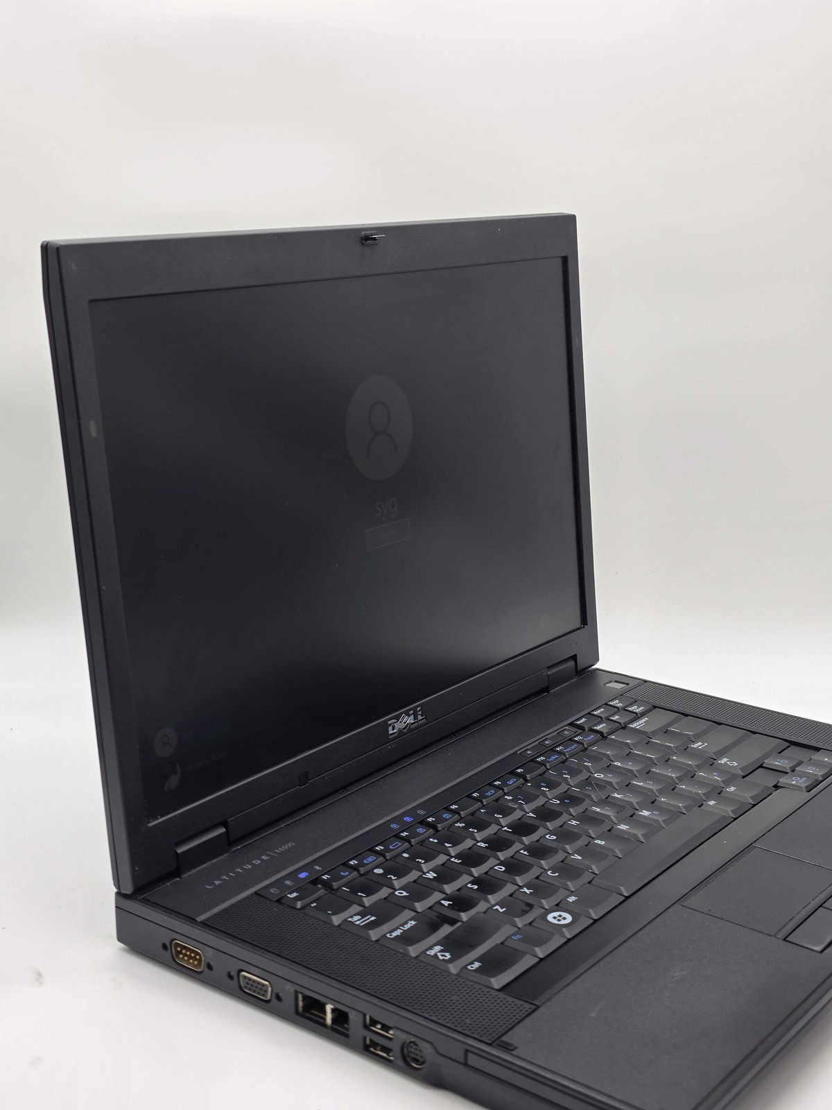 Dell Latitude E5500 14″ Intel Core 2 4GB RAM 16GB HDD Black Used – C w/ Charger
