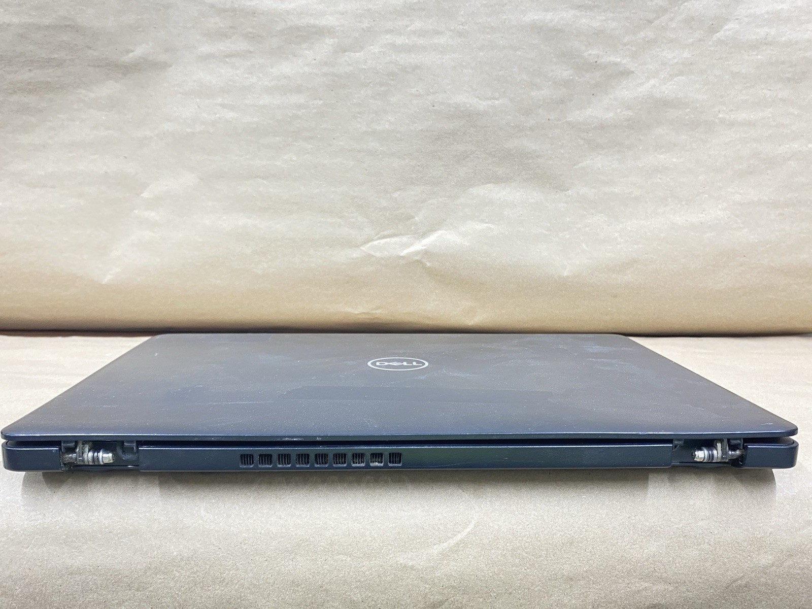 Dell Latitude 3490 – 14″ FHD – i5-8250U – 4GB – 128GB SSD – Win 11 – BIOS LOCKED