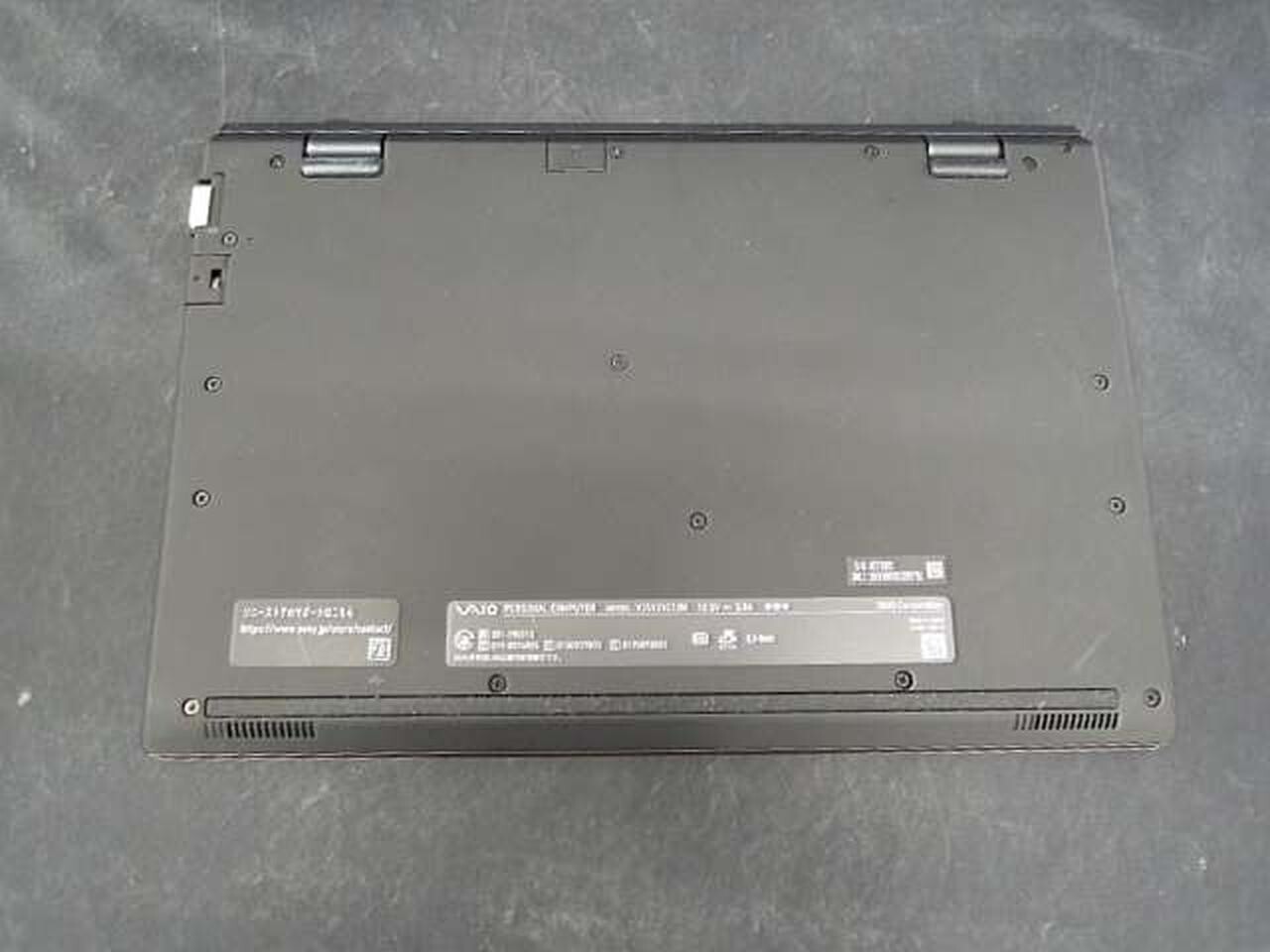 Sony Vaio SX12 VJS121C12N Core i5-8265 Windows11 Home RAM 8GB SSD 128GB Laptop