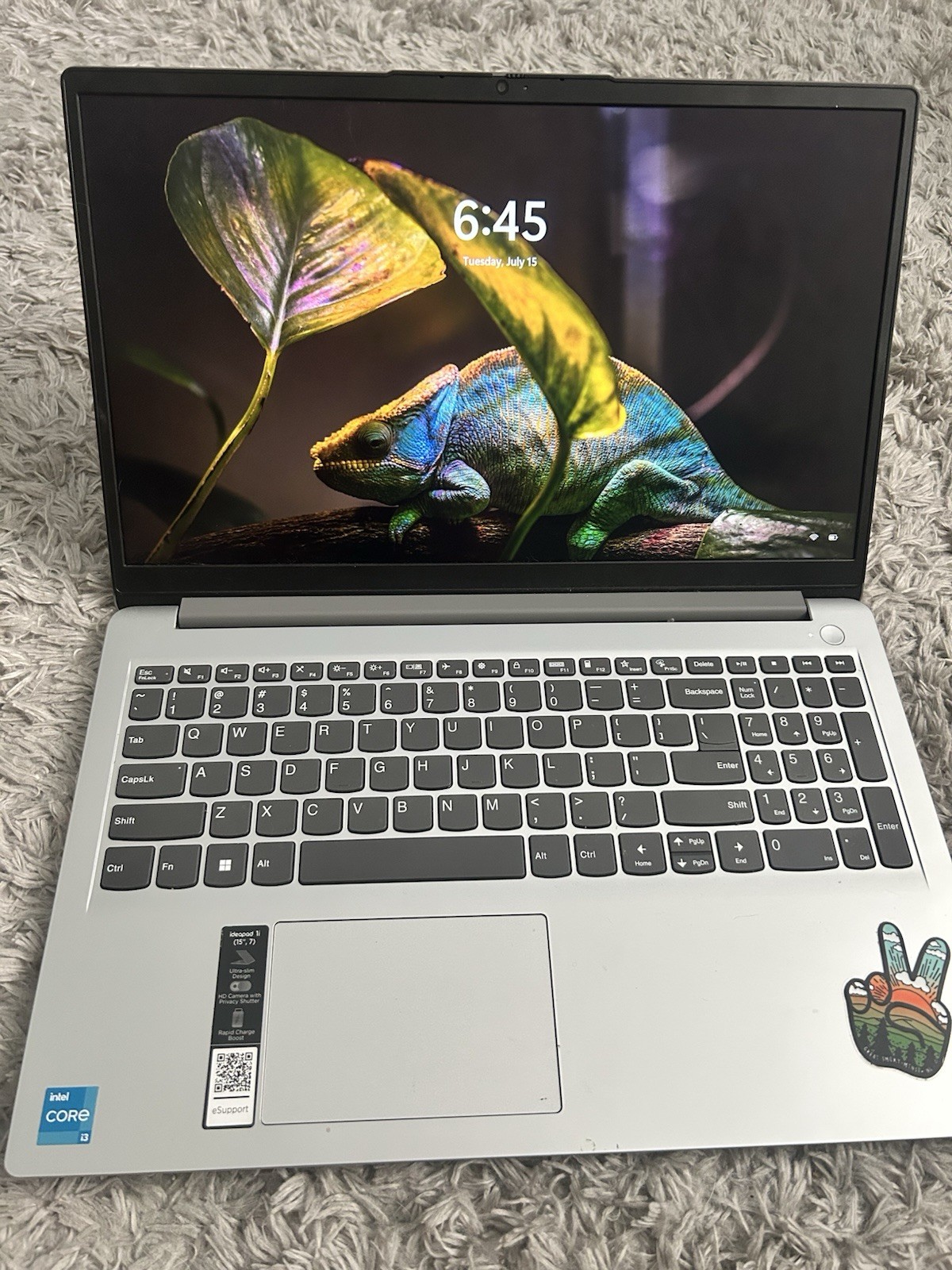 Lenovo – Full HD Laptop. 12th Gene Intel Core i3 – 1215U 8GB Touchpad
