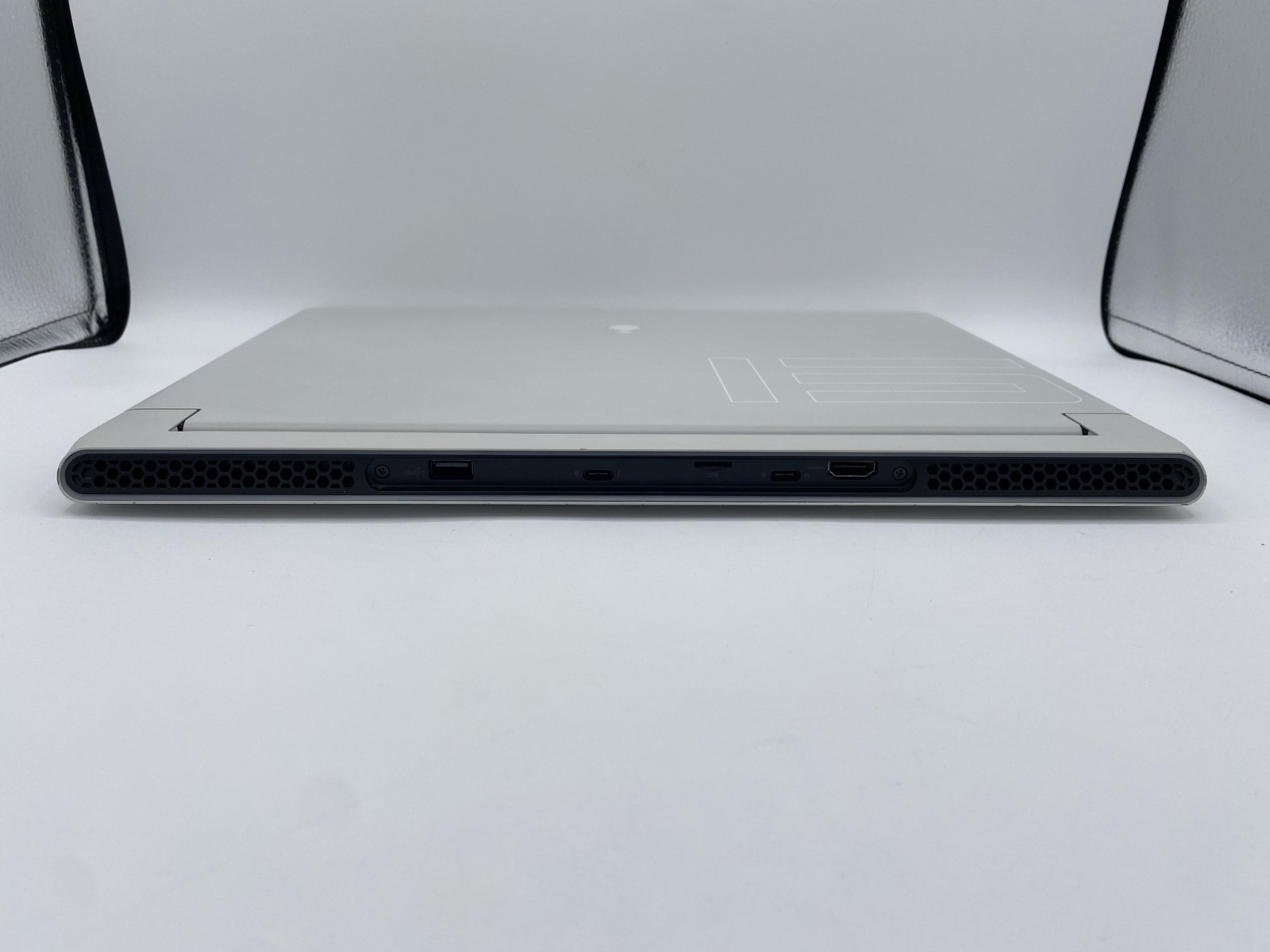 Dell Alienware X15 R1 15″ RTX 3070 i7-11800H 16GB 512GB SSD W11H Restored Laptop