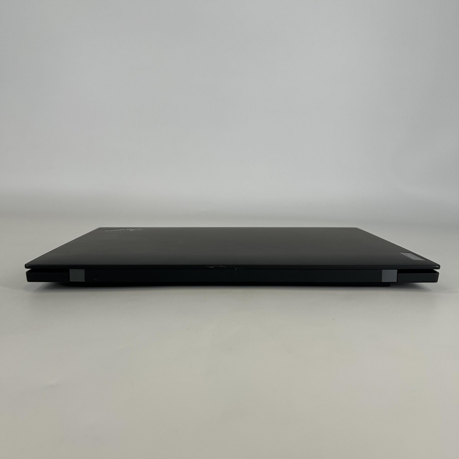 Lenovo ThinkPad X1 Carbon Gen 10 14 FHD+ TOUCH 2.1 GHz i7-1260P 16GB 512GB SSD