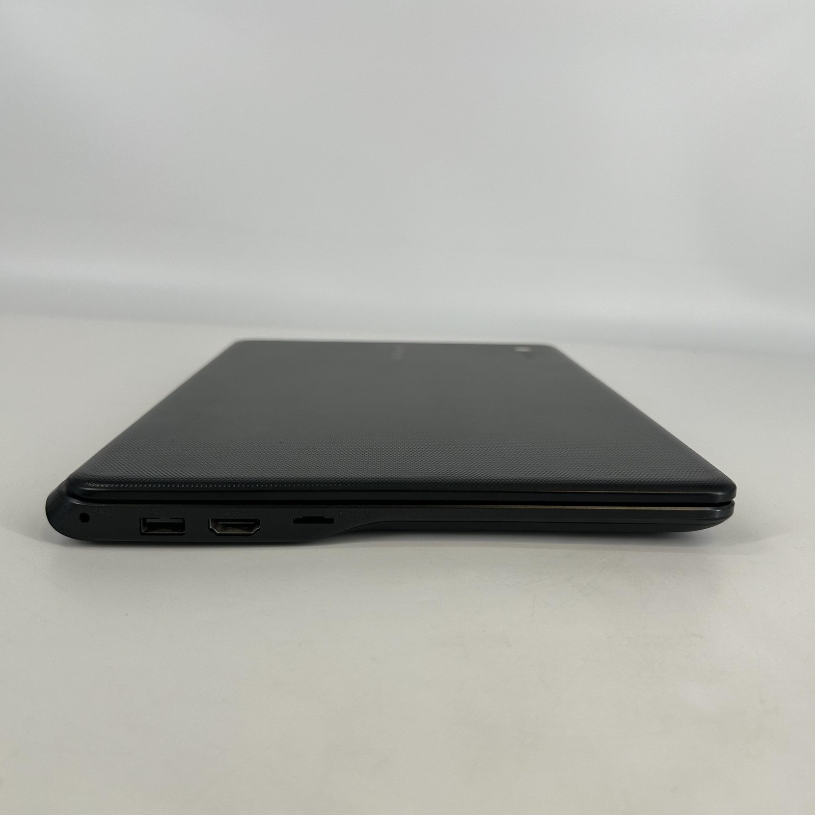 Samsung Chromebook 3 11.6″ HD 1.6 GHz Celeron 4GB 16GB eMMC