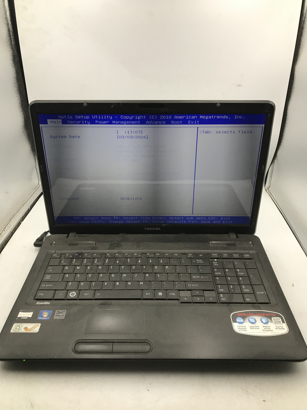 TOSHIBA SATELLITE C675D S7109 – BOOTS TO BIOS – AMD E 300 – NO RAM -READ DESC-BB