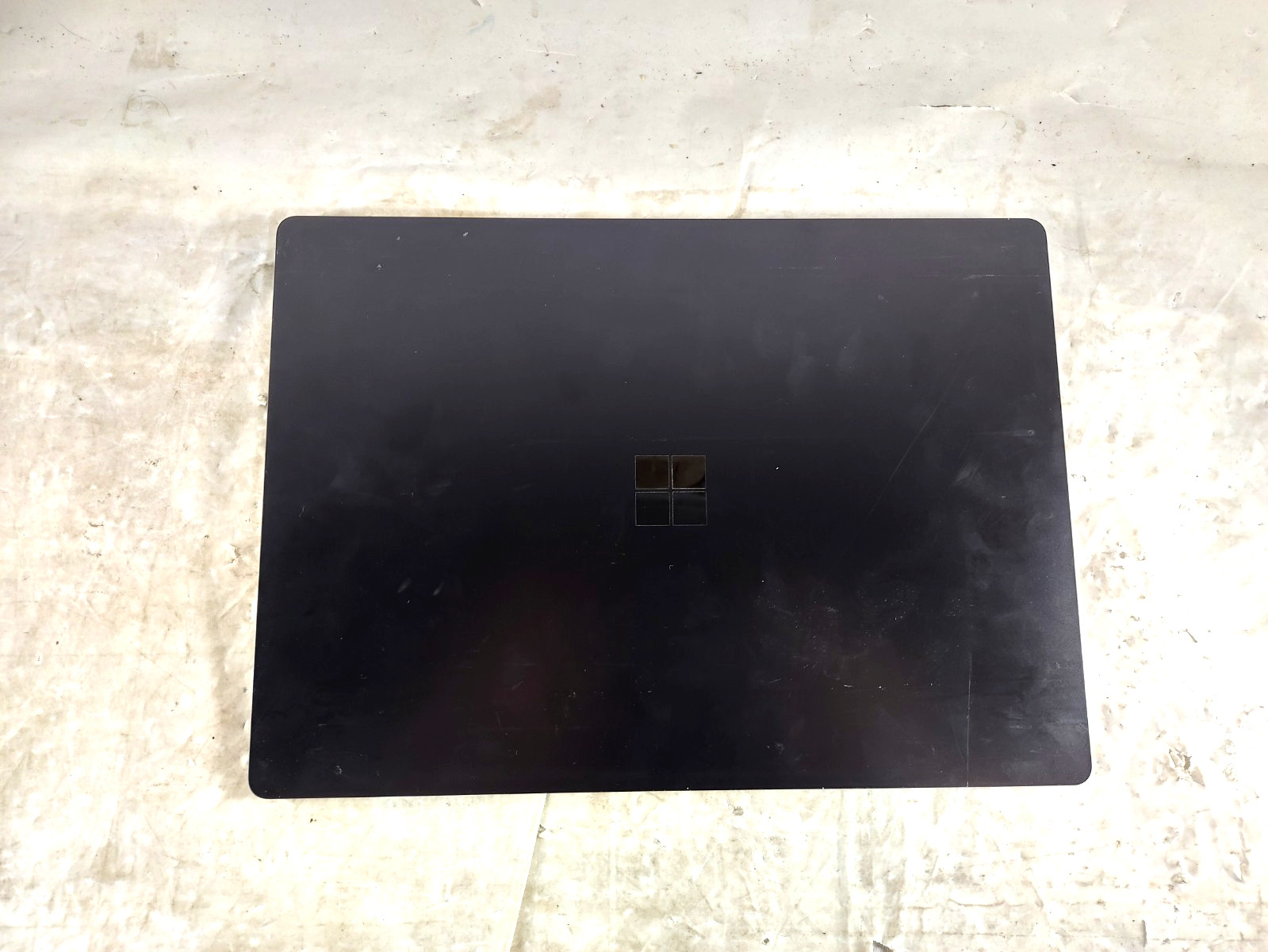 Microsoft Surface Laptop 3 1872 15″ Touch 2K Intel i7-1065G7 16GB 512GB W10/11