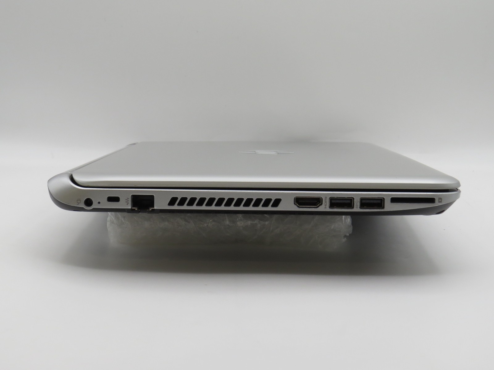 HP Pavilion 14 | AMD A8-5545M @ 1.7GHz | 14″ | No HDD/RAM/OS/AC PARTS