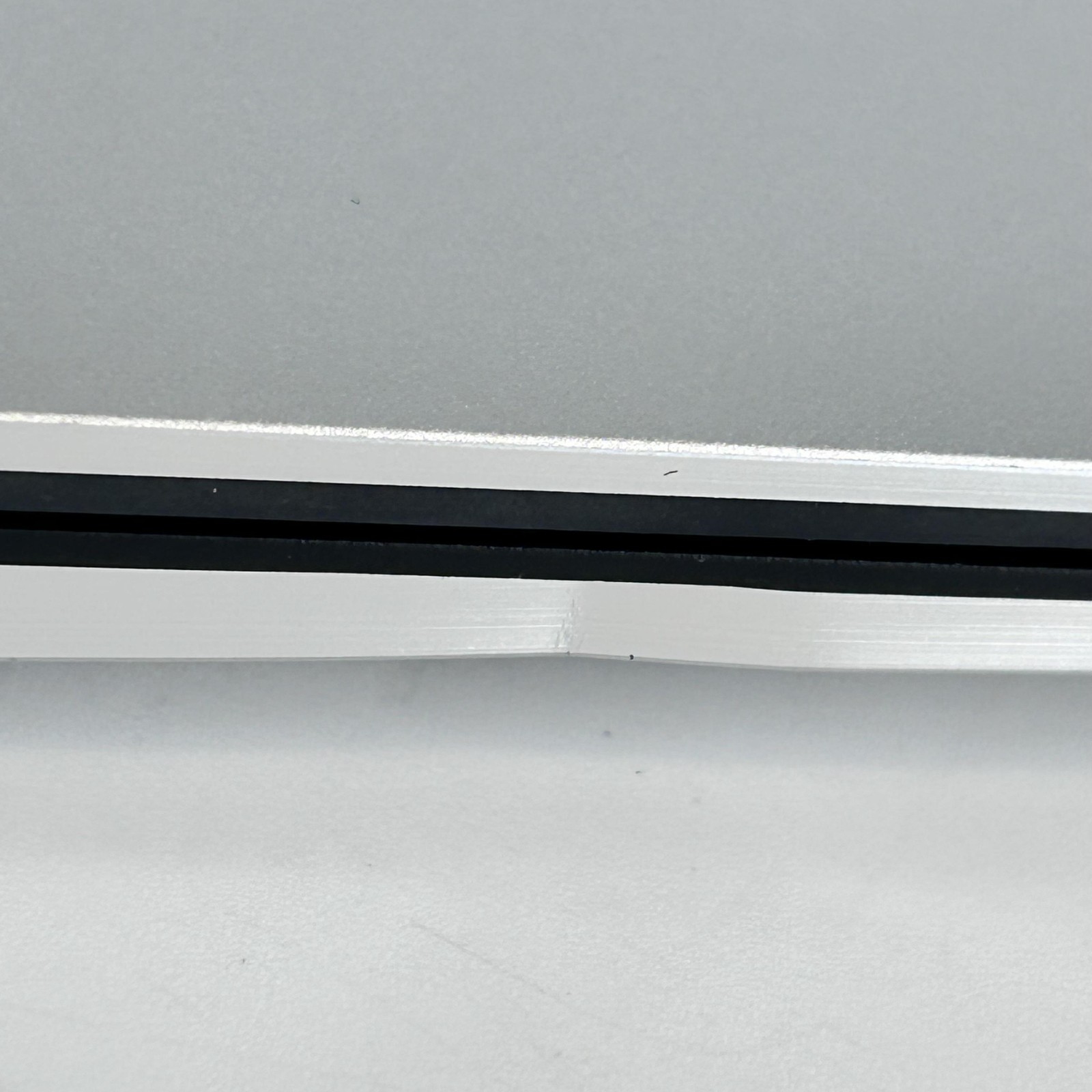 Dell XPS 15 9530 Silver FHD+ 2.4 GHz i7-13700H 16GB 512GB/512GB Arc A370M Good