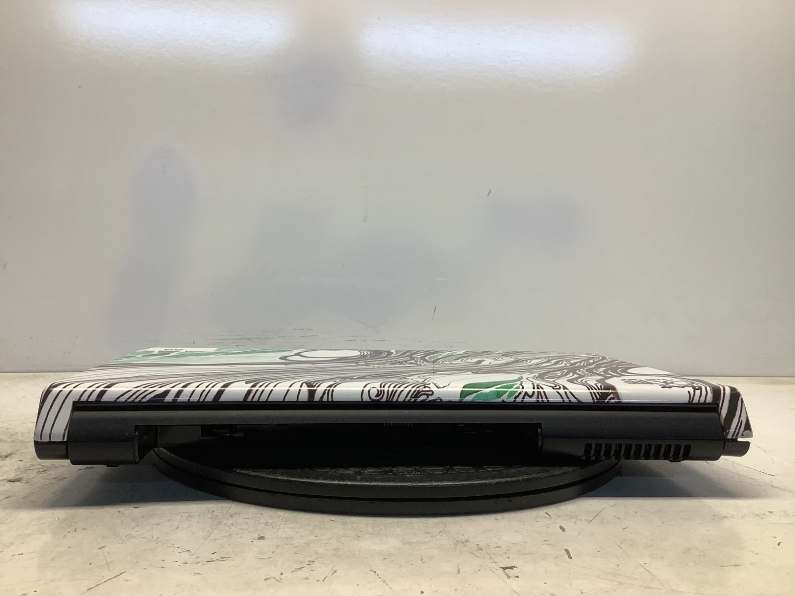 Dell Studio 1558 Intel i5-M520 2.4GHz 6 GB NO HDD
