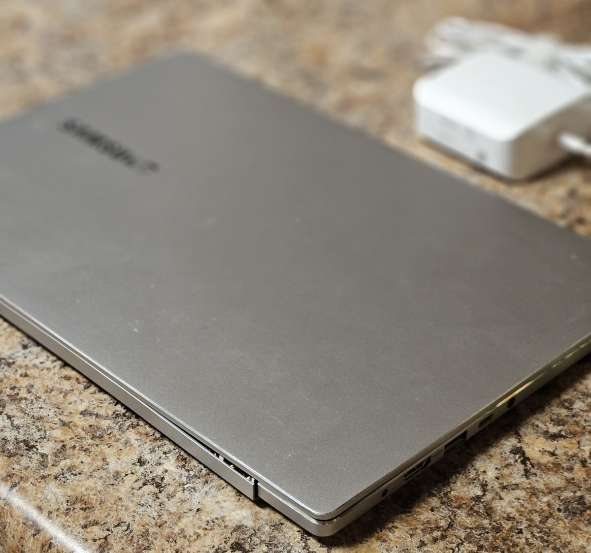 Samsung Notebook 7 w/ charger 13.3” 16GB RAM 512GB SSD NP730XBE *See Description