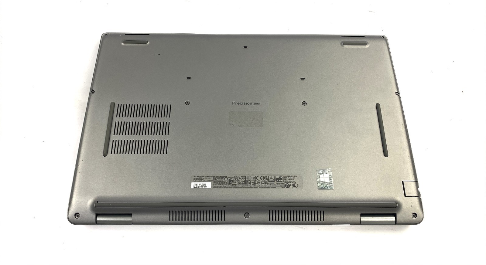 Lot Of 4 Dell Latitude 3561 Core i7 11th Gen 2.50GHz 11850H 16GB 500GB Grade-B.