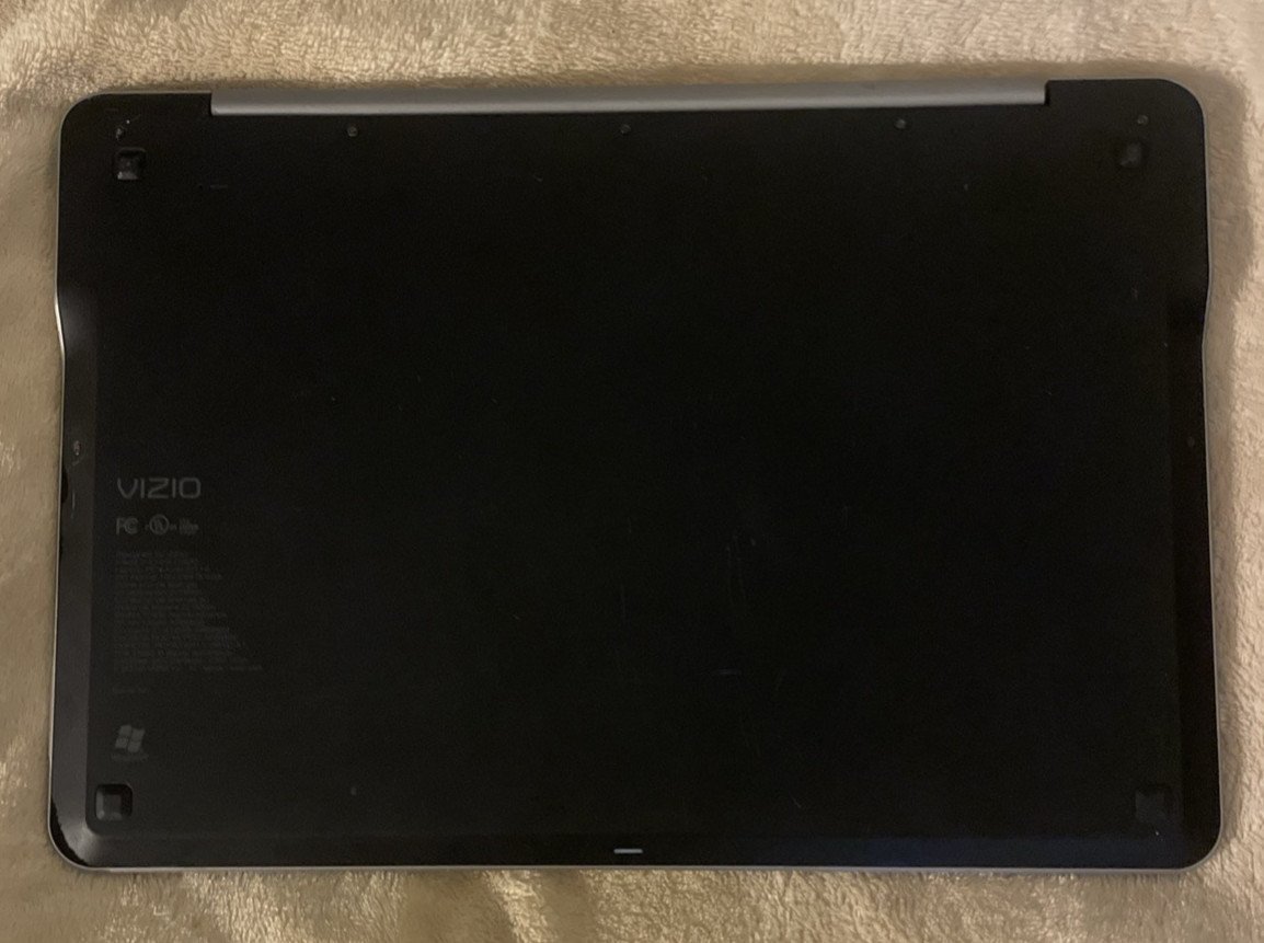 Vizio CT14 Intel i3 1.8GHz 4 GB, 128GB SSD HDD WIN11 with latest updates