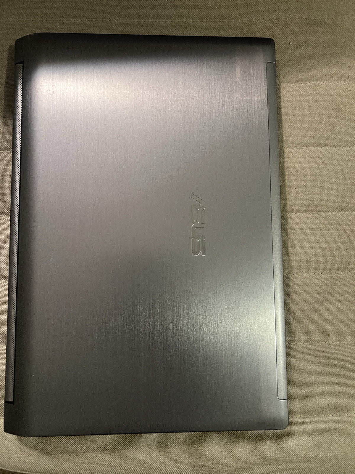 ASUS N43S 14” i7-2630QM DVD Windows 10 NVIDIA GeForce GT 550M Read