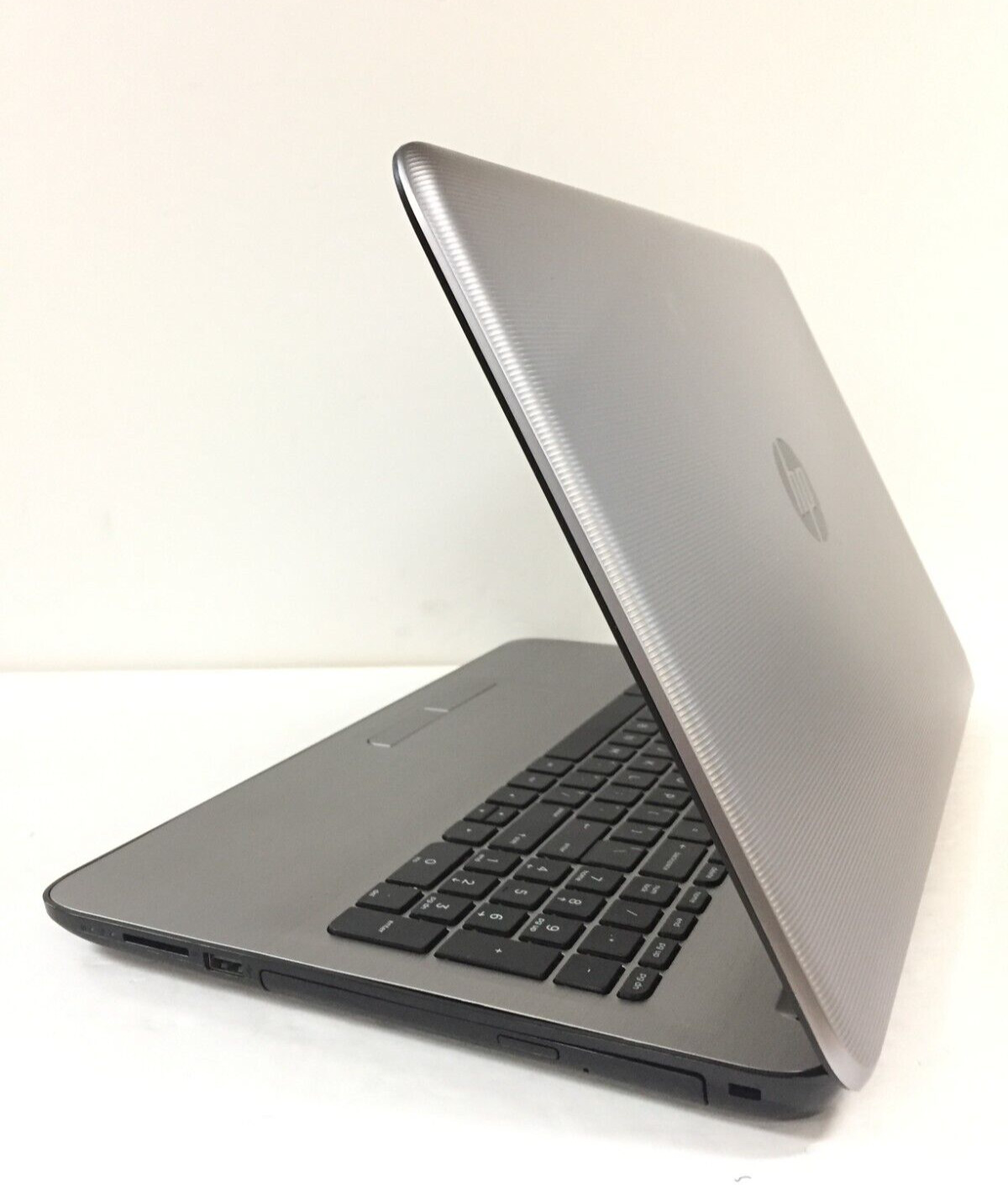 HP 15-ba069nr Z2K89UA#ABA 15.6″ Laptop/AMD A10-9600P/6GB RAM/1TB HDD/W10