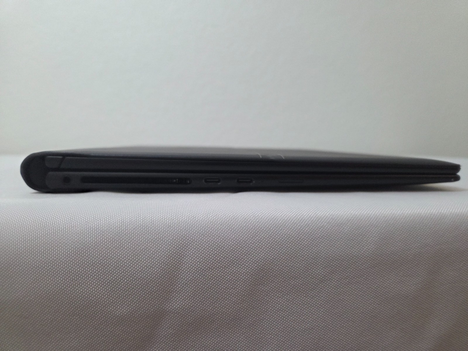 HP Dragonfly Folio G3 2-in-1 13.5″ – Intel Core i7-1265U, 16GB RAM, 512GB SSD