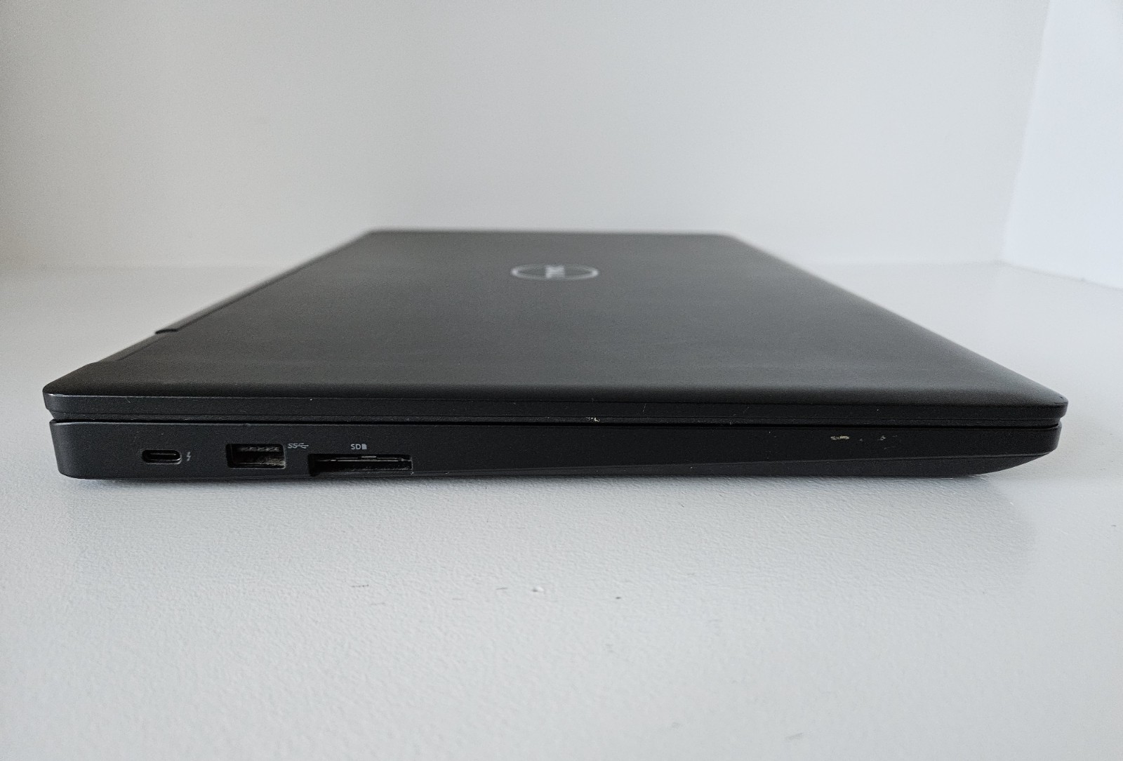 Dell Precision 3520 Core i7-7820HQ 2.9GHz 16GB 256GB NVMe NVIDIA M620 Win 11 Pro