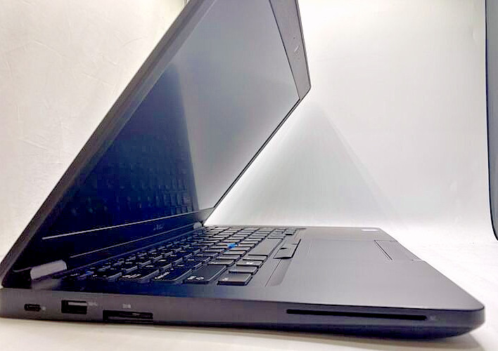 Dell Latitude 5490 14″ Laptop Intel Core i5-7300U 2.60GHz 16GB RAM 512GB SSD