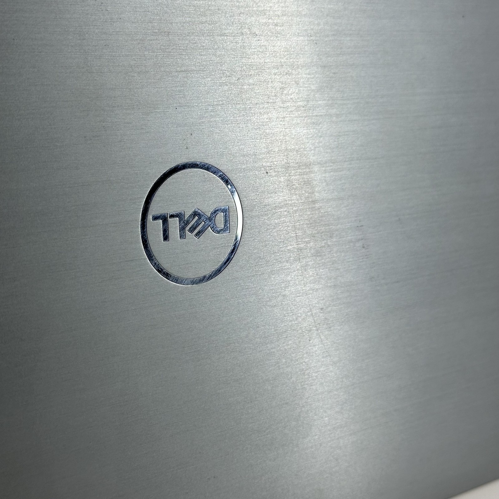 Dell Latitude 9410 (2-in-1) 14 FHD TOUCH i7-10610U 1.80GHz 16GB 512GB SSD Good