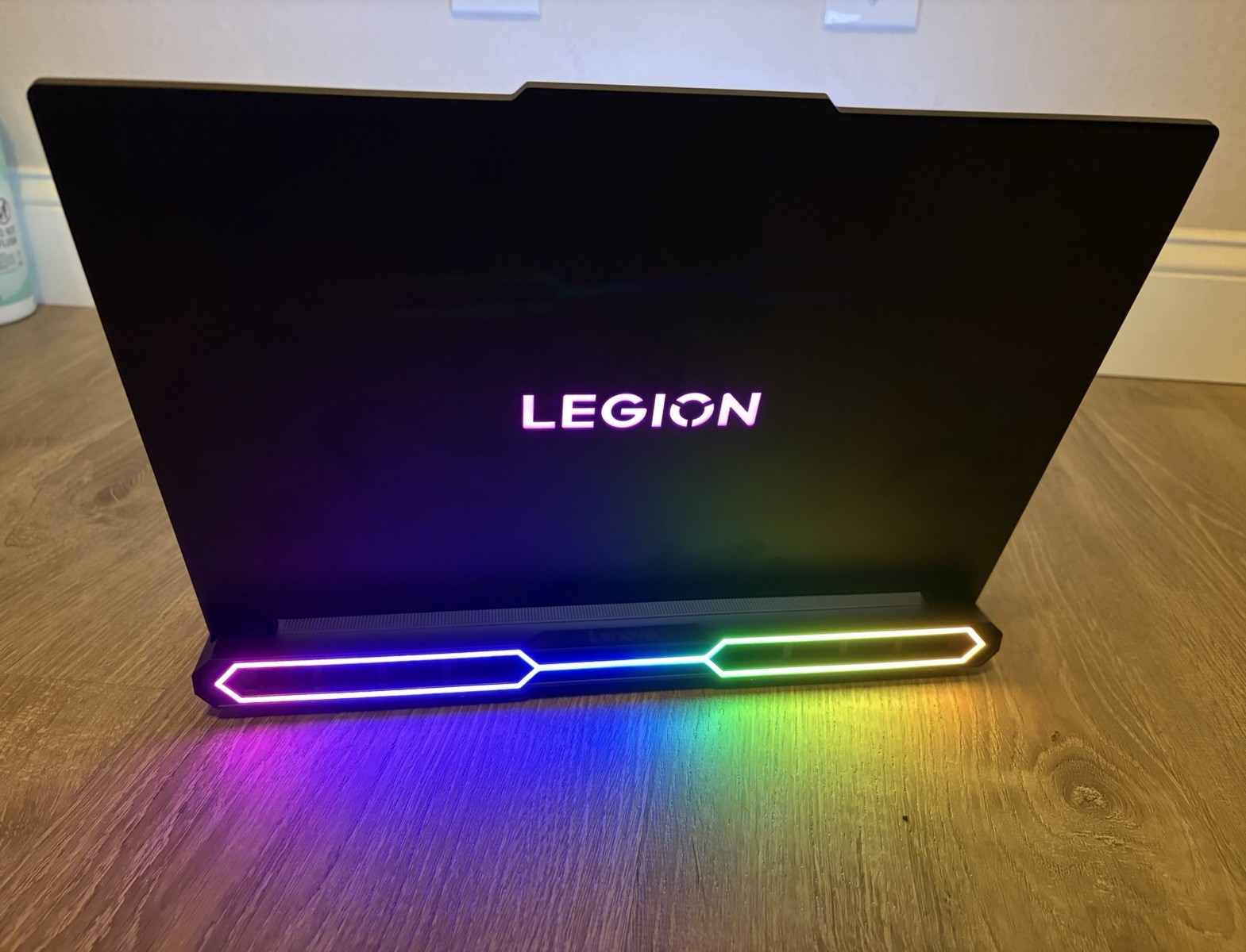 Lenovo Legion Pro 7 16IAX10H 16in Ultra 9 275HX 32GB 2TB RTX 5080