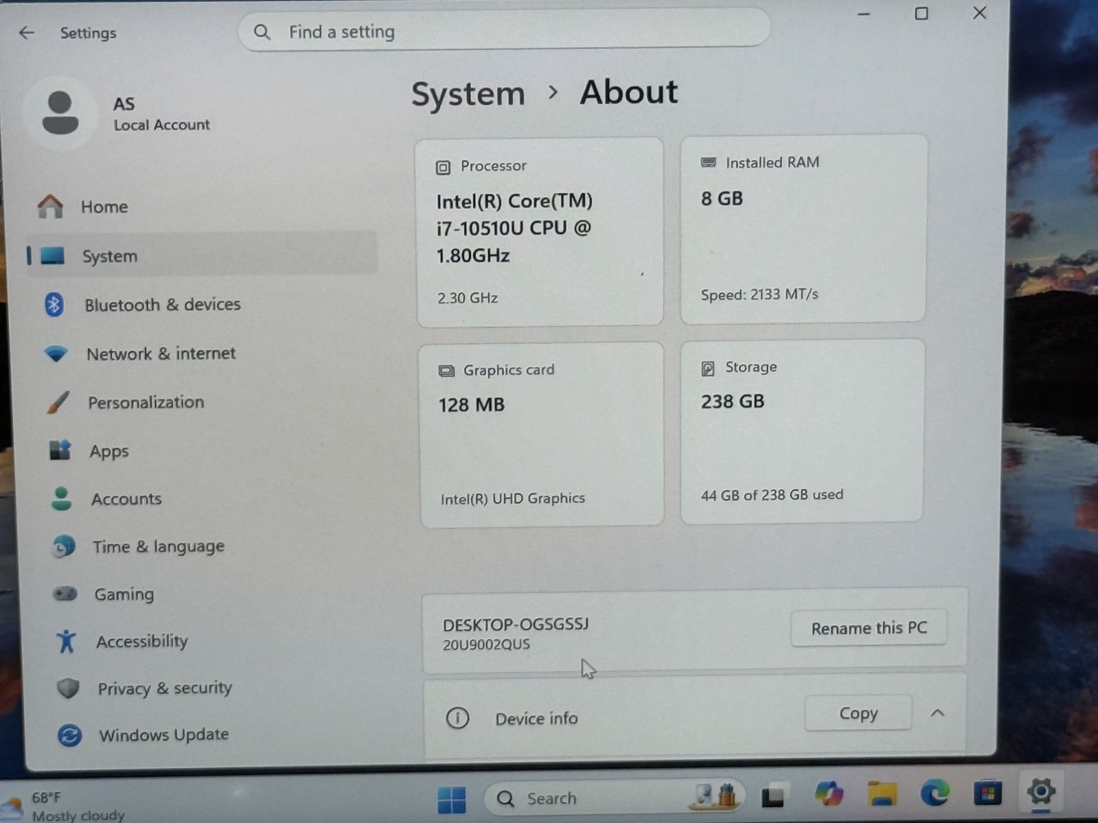 Lenovo ThinkPad X1 Carbon Gen 8 i7-10510U 8GB RAM 256GB NVMe 14″ Win 11 Pro