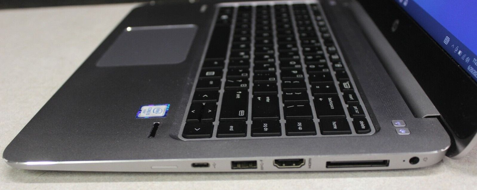 HP Elitebook Folio 1040G3 I5-6200U 256SSD-8GB Win10Pro