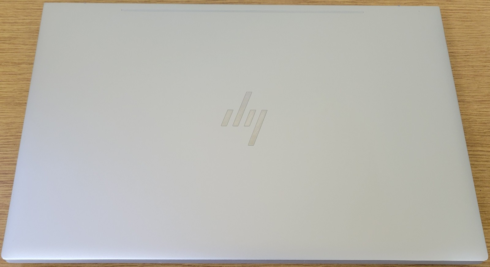 HP ENVY 17m-ce1xxx i7-10510U 1.80GHz 16GB 256GB NVMe GeForce MX250 No OS B Grade