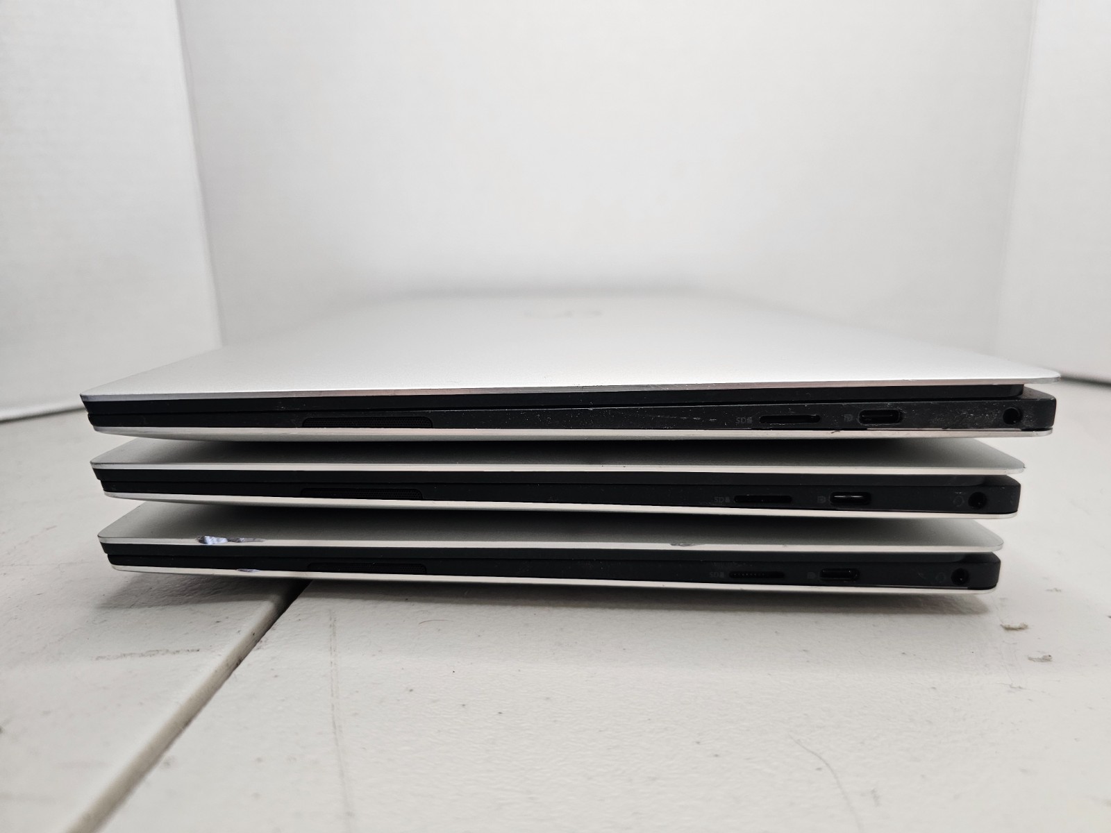 (LOT 3) Dell XPS Mixed Models 8th gen SEE PICS FOR SPECS NO DRIVES/OS #04