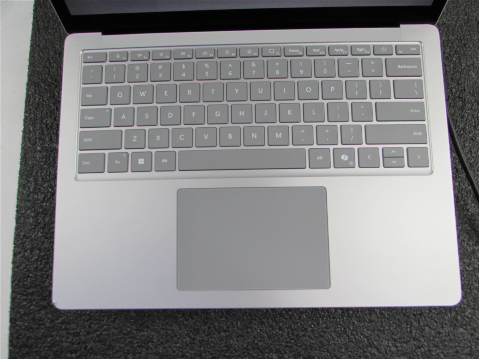 SURFACE SURFACE LAPTOP 6 CORE ULTRA 7 165H 512GB SSD 16GB RAM WIN 11 PRO